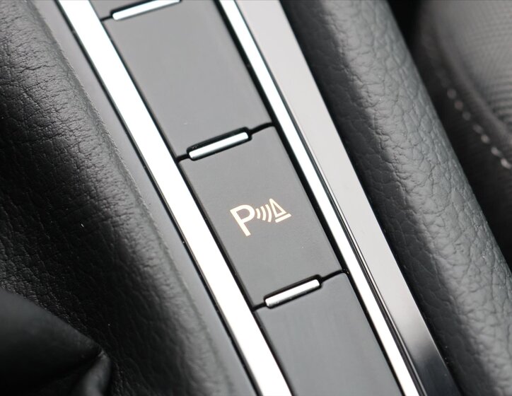 Volkswagen Golf Kombi 1,5 l 110 kw