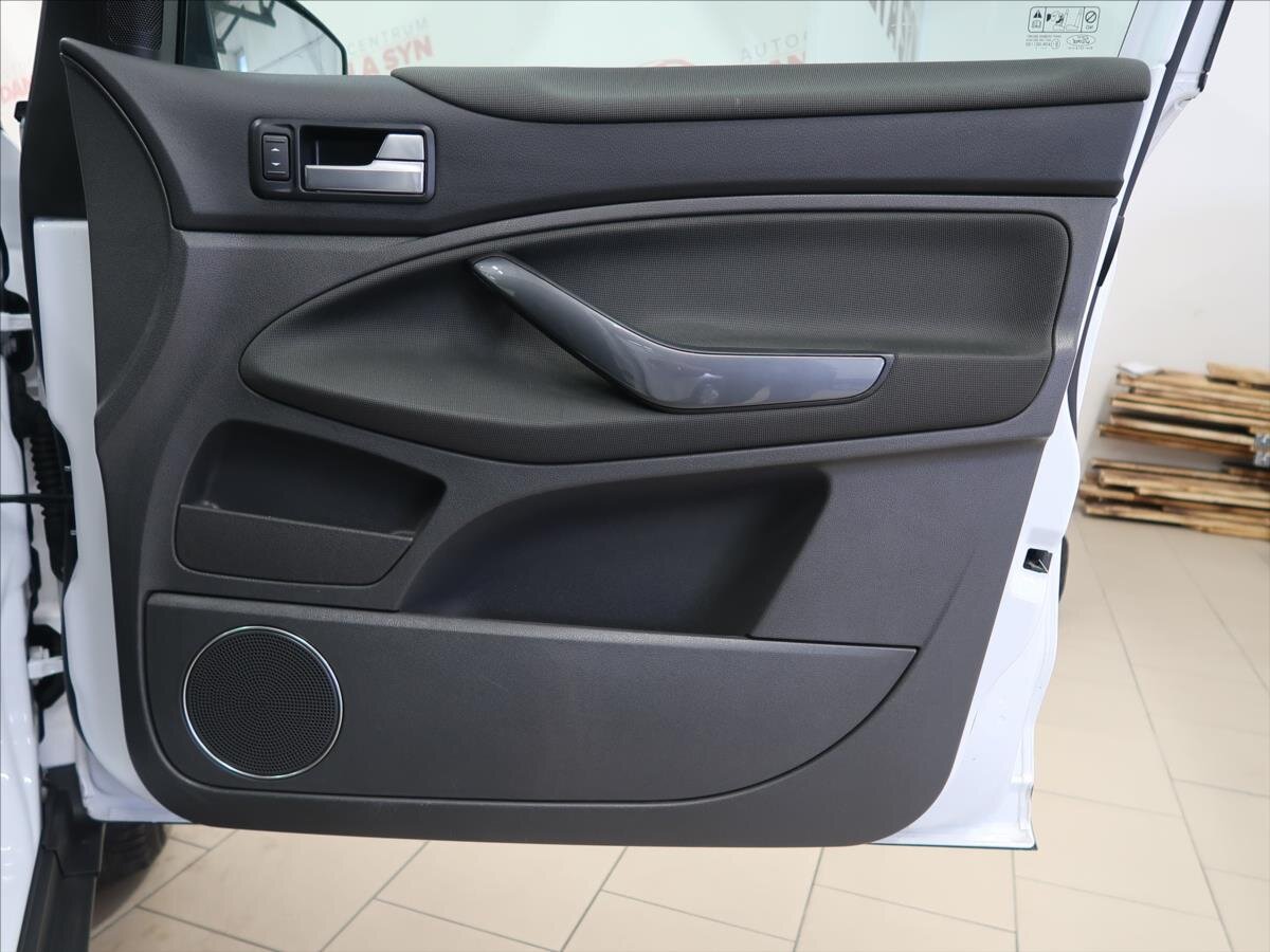 Ford Kuga SUV / Terénní 2,0 l 103 kw