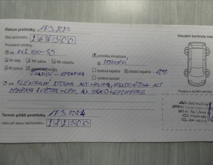 Volkswagen Caravelle 38