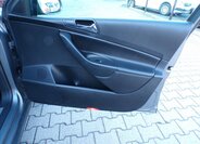 Volkswagen Passat Sedan / Limuzína 2,0 l 103 kw