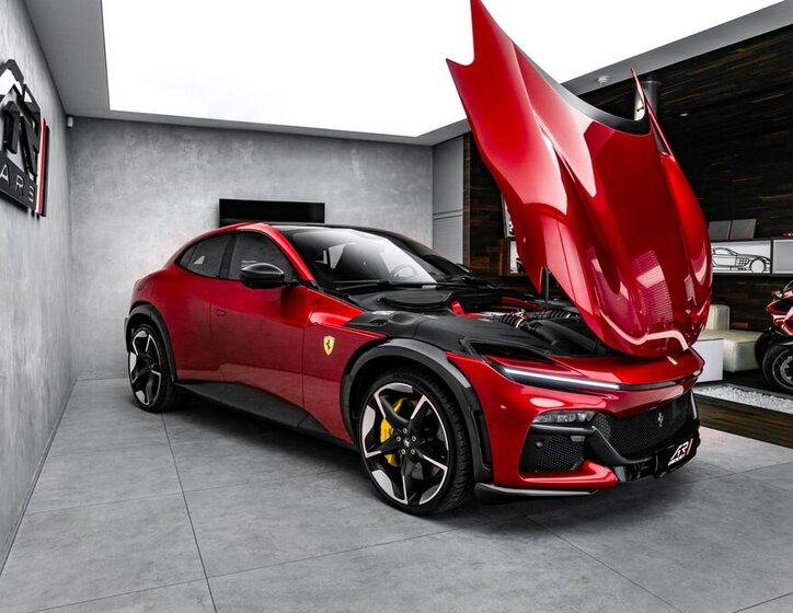 Ferrari Ostatní SUV / Terénní 6,5 l 529 kw