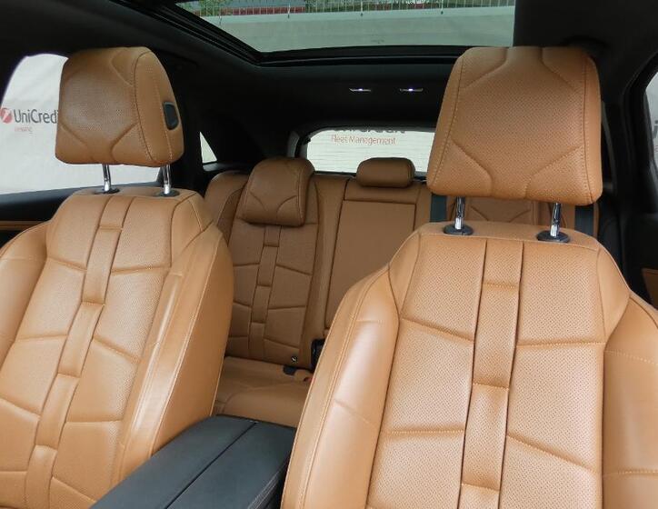 DS Automobiles DS7 Crossback 7