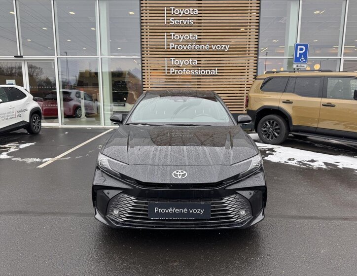 Toyota Camry Sedan 2,5 l 137 kw