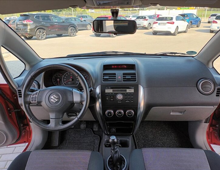 Suzuki SX4 Hatchback 1,6 l 79 kw