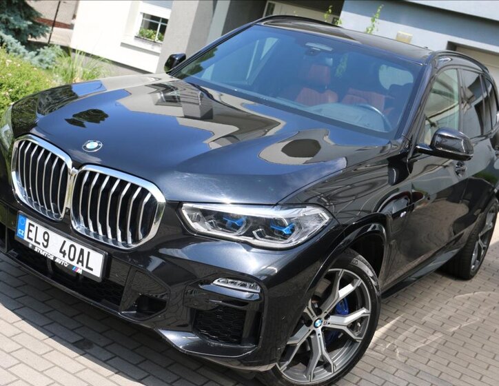 BMW X5 Kombi 3,0 l 290 kw