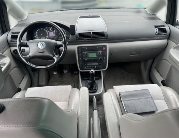 Volkswagen Sharan Kombi 2,8 l 150 kw