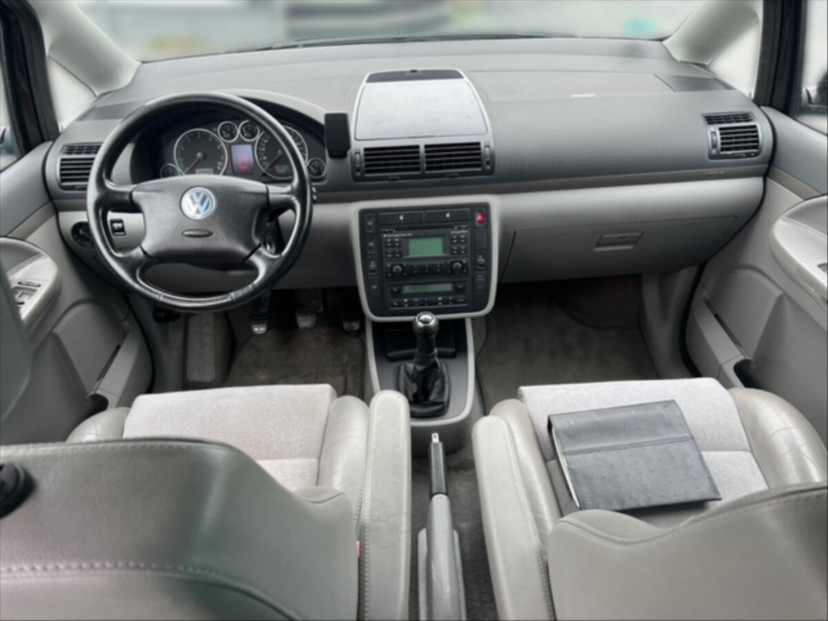Volkswagen Sharan Kombi 2,8 l 150 kw