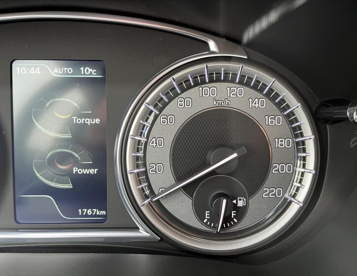 Suzuki Vitara SUV / Terénní 1,4 l 95 kw