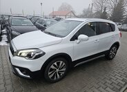 Suzuki SX4 S-Cross 10