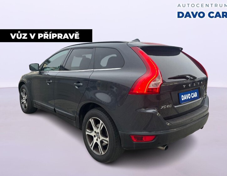 Volvo XC60 SUV 2,4 l 158 kw