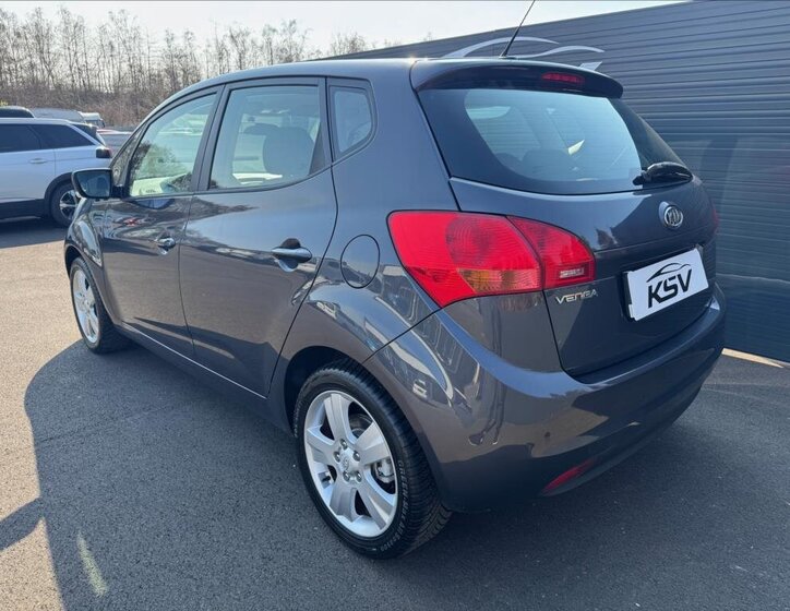 KIA Venga MPV 1,6 l 91 kw