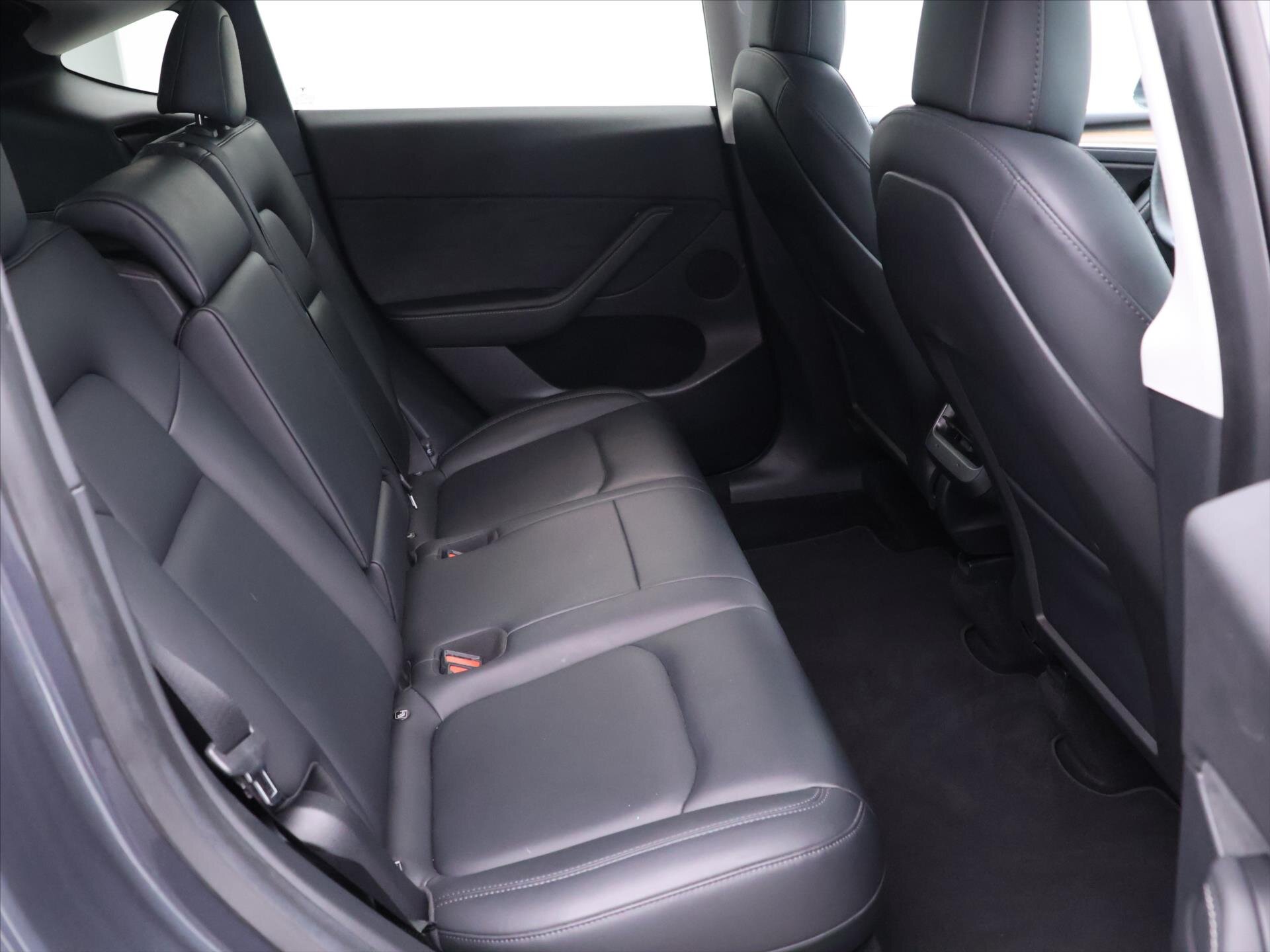 Tesla Model Y SUV / Terénní 0,0 258 kw