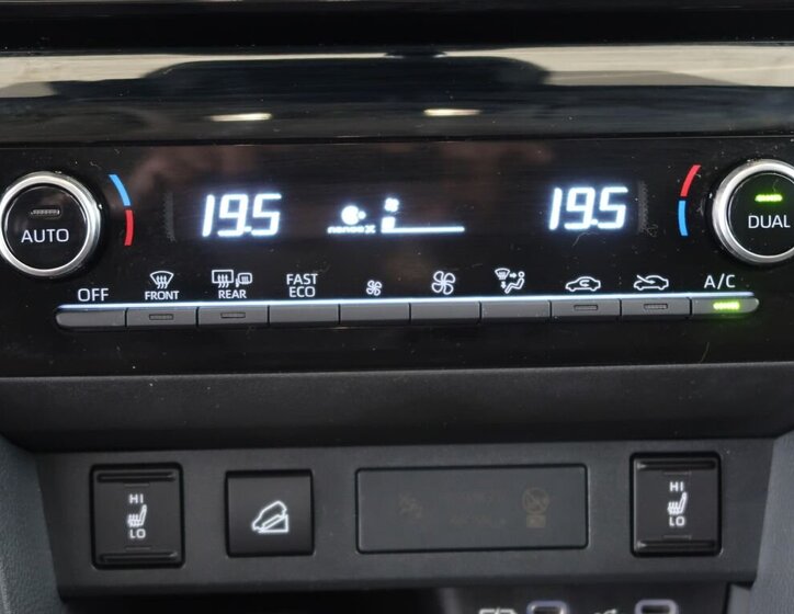 Toyota Yaris Cross SUV / Terénní 1,5 l 68 kw