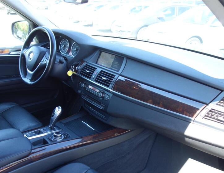 BMW X5 12