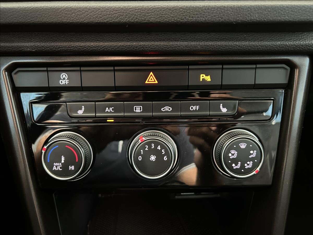 Volkswagen T-Roc SUV 2,0 l 110 kw