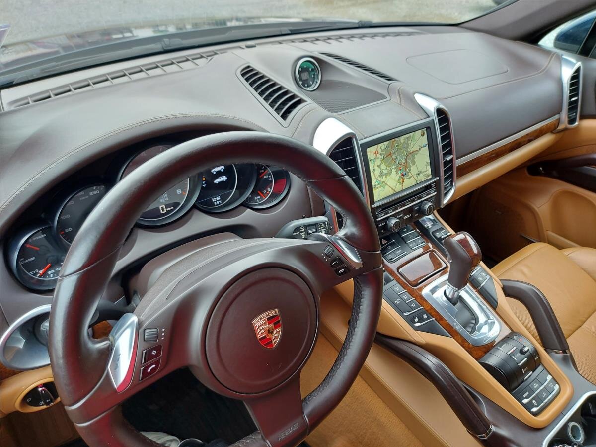 Porsche Cayenne SUV / Terénní 3,0 l 245 kw