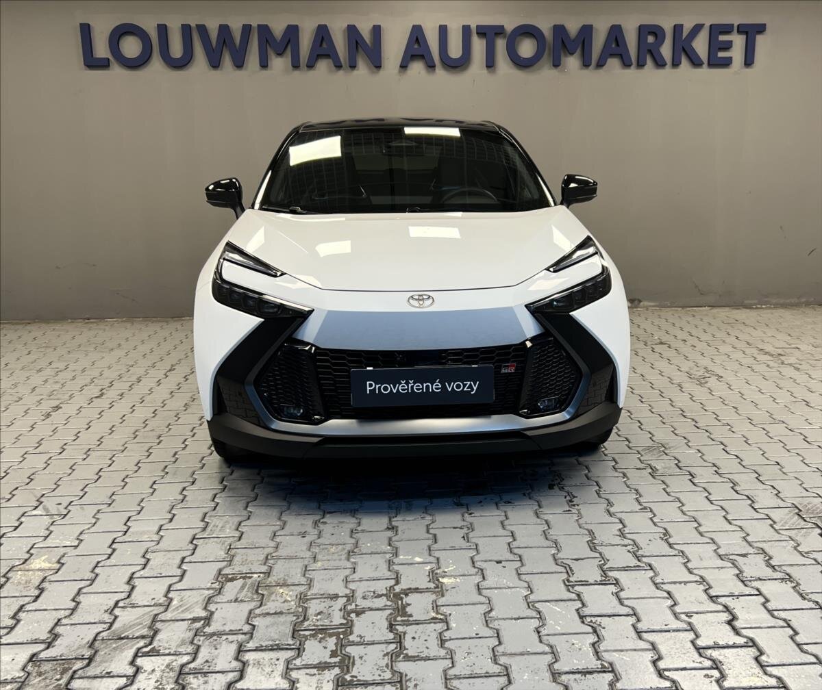 Toyota C-HR Hatchback 2,0 l 111 kw