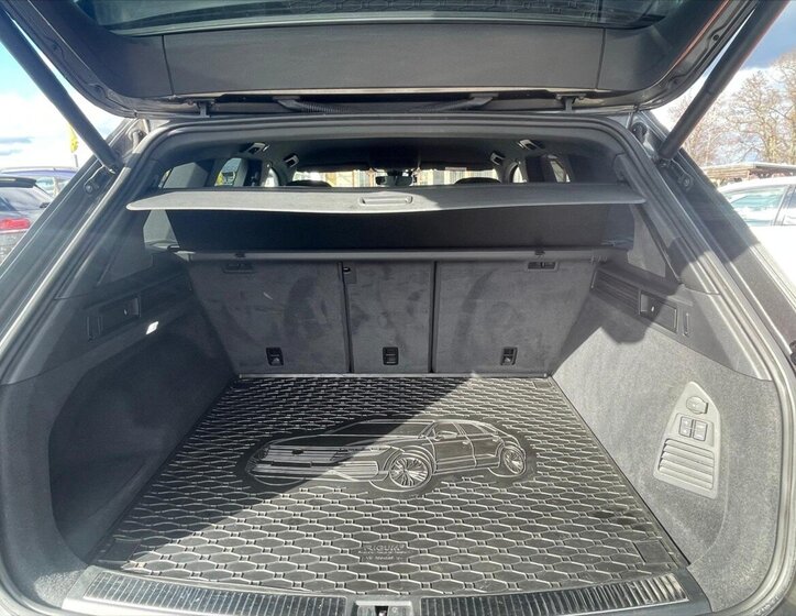 Volkswagen Touareg SUV 3,0 l 210 kw