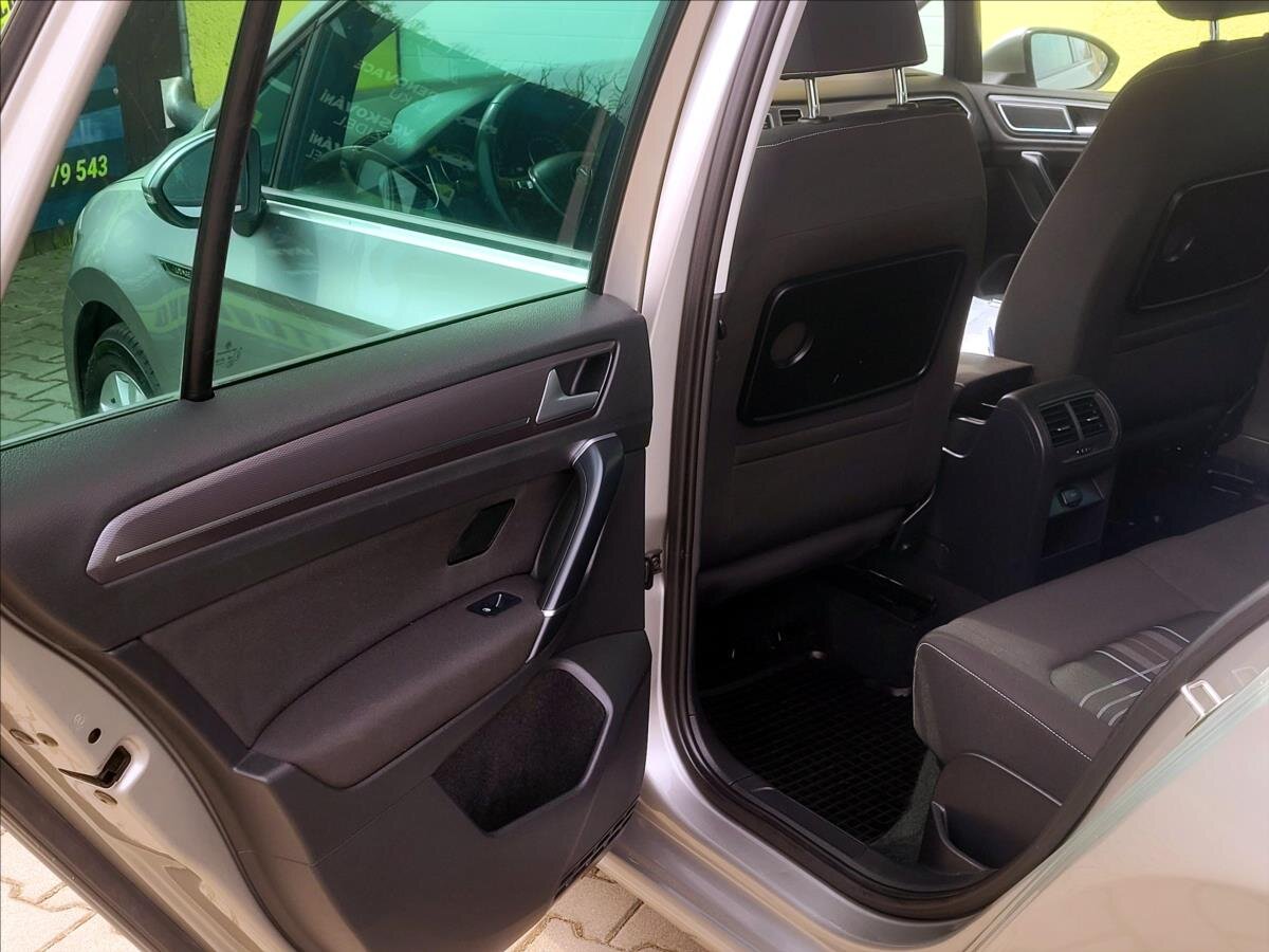 Volkswagen Golf Sportsvan MPV 1,2 l 81 kw