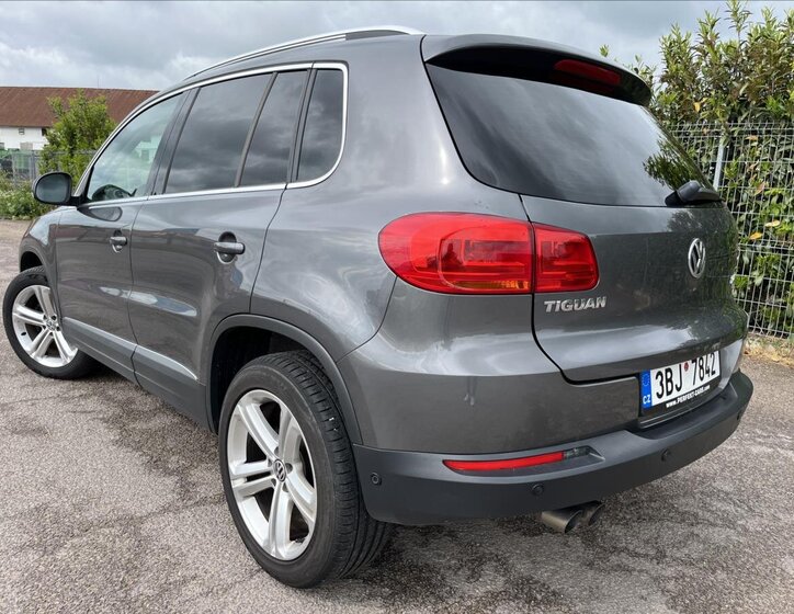 Volkswagen Tiguan SUV 2,0 l 103 kw