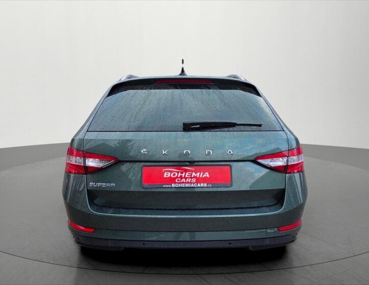 Škoda Superb Kombi 2,0 l 110 kw