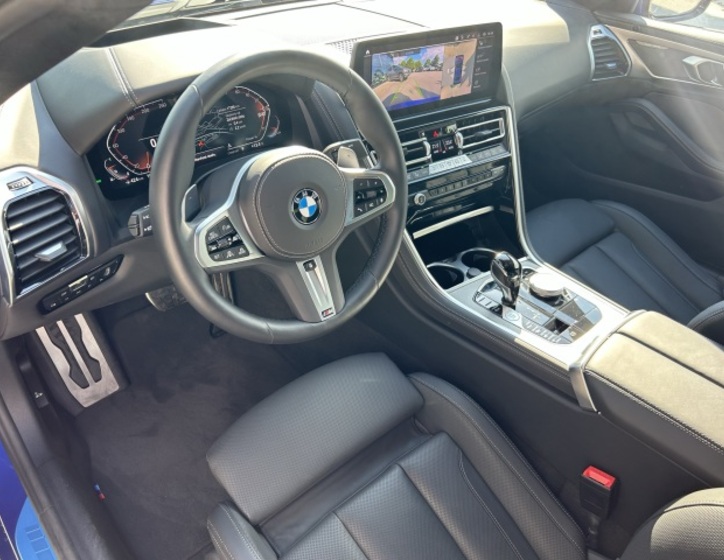 BMW Řada 8 12