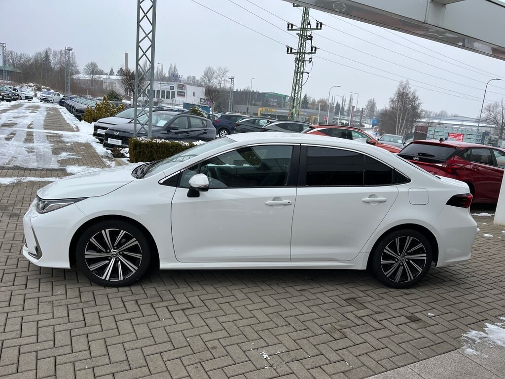 Toyota Corolla Sedan 1,5 l 92 kw