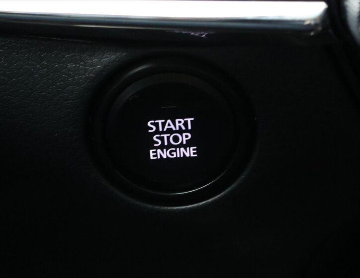 Mazda CX-30 SUV / Terénní 2,0 l 110 kw