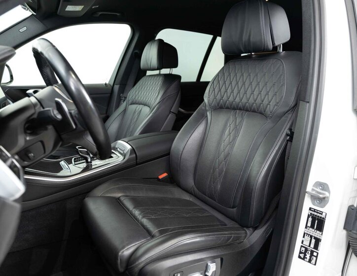 BMW X5 SUV / Terénní 3,0 l 250 kw