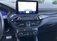 Ford Kuga SUV / Terénní 2,5 l 165 kw