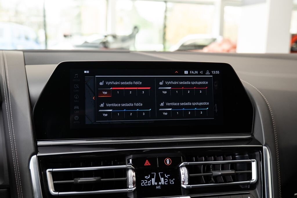 BMW Řada 8 Kupé 4,4 l 390 kw