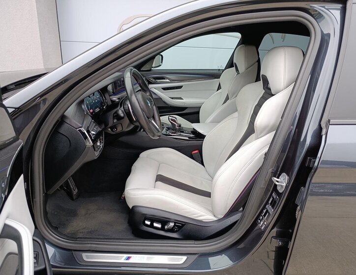 BMW M5 Sedan 4,4 l 460 kw