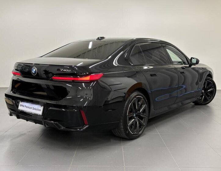 BMW Řada 7 Sedan / Limuzína 3,0 l 220 kw