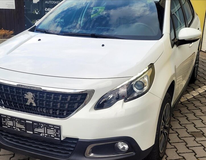 Peugeot 2008 SUV / Terénní 1,2 l 60 kw