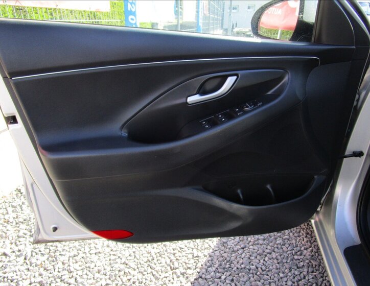 Hyundai i30 Kombi 1,6 l 81 kw