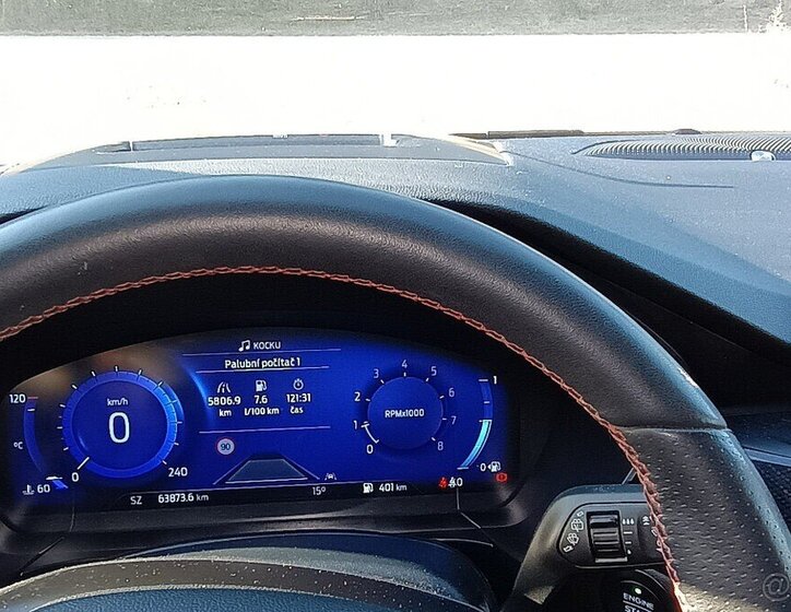 Ford Kuga SUV / Terénní 1,5 l 110 kw