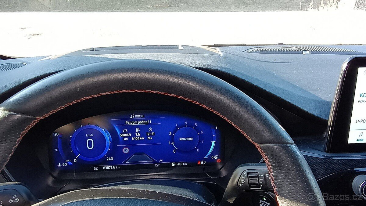 Ford Kuga SUV / Terénní 1,5 l 110 kw