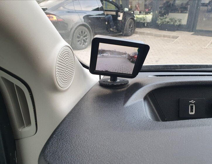 Ford Transit Valník 2,0 l 96 kw