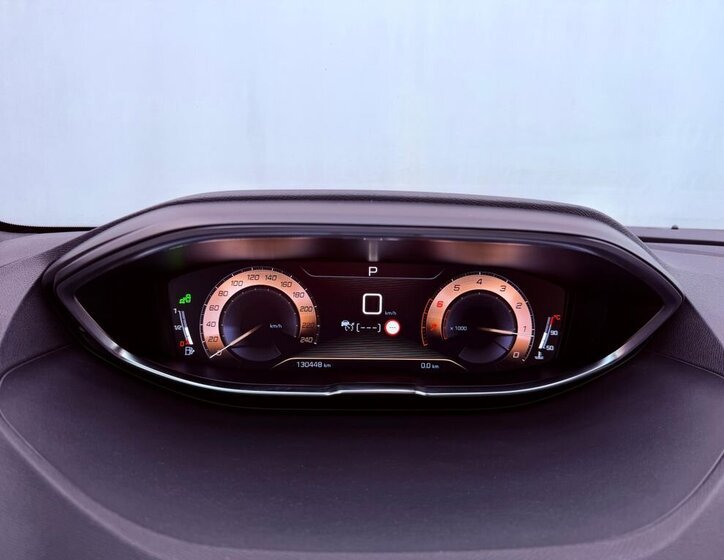 Peugeot 5008 SUV / Terénní 1,6 l 133 kw