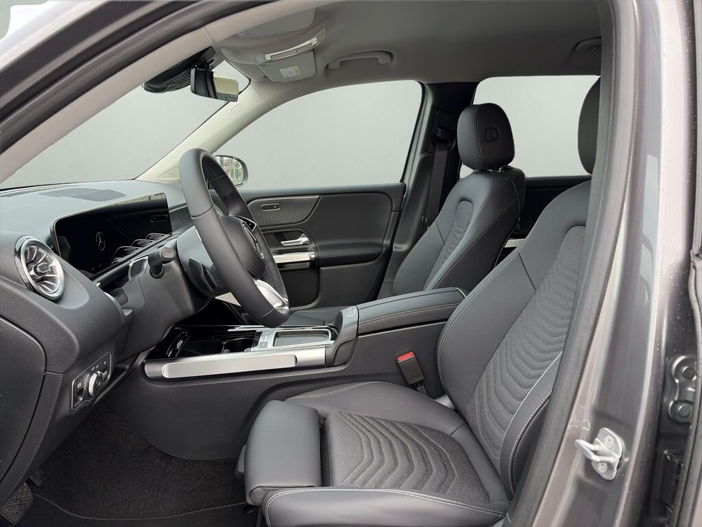 Mercedes-Benz GLB SUV / Terénní 1,3 l 120 kw