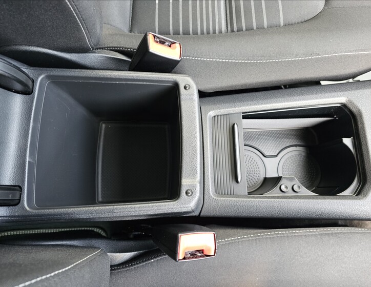 Volkswagen Golf Sportsvan 39