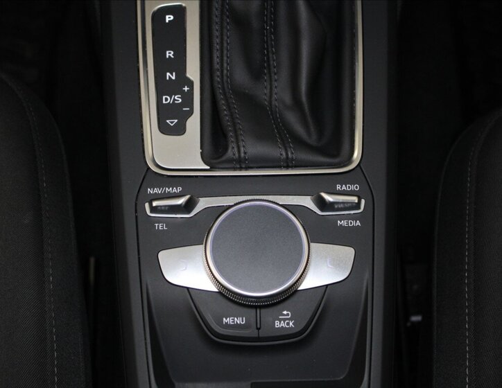 Audi Q2 SUV / Terénní 2,0 l 110 kw