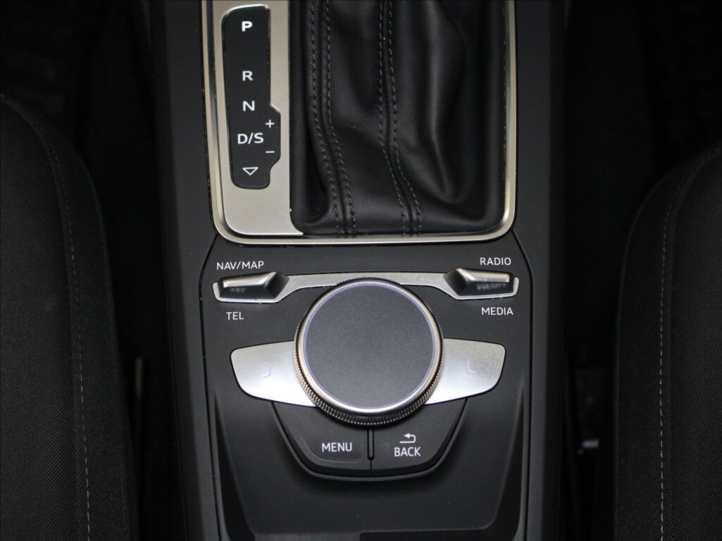 Audi Q2 SUV / Terénní 2,0 l 110 kw