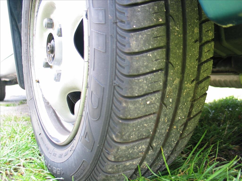 Suzuki Swift Hatchback 993,0 39 kw