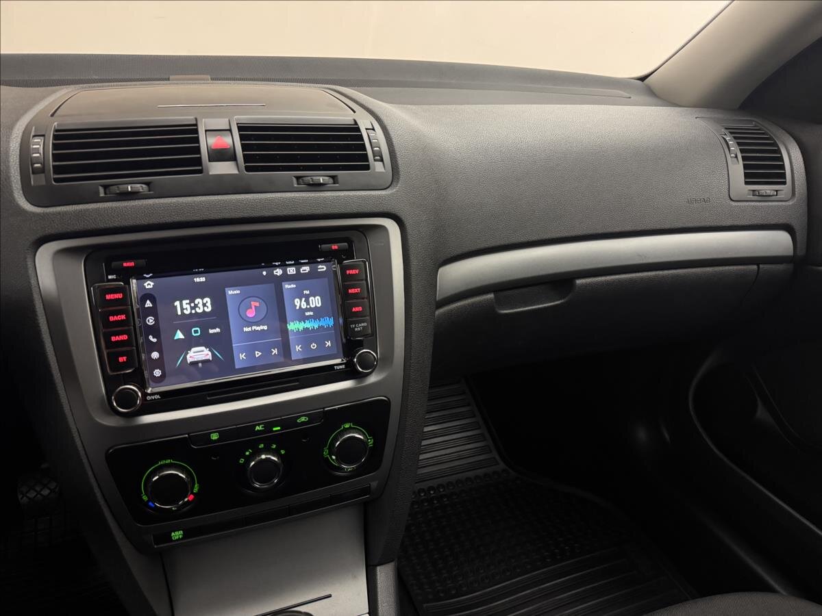 Škoda Octavia Sedan / Limuzína 1,4 l 59 kw