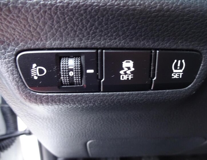 KIA Picanto Hatchback 998,0 49 kw