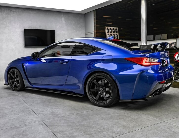 Lexus RC F Kupé 5,0 l 351 kw