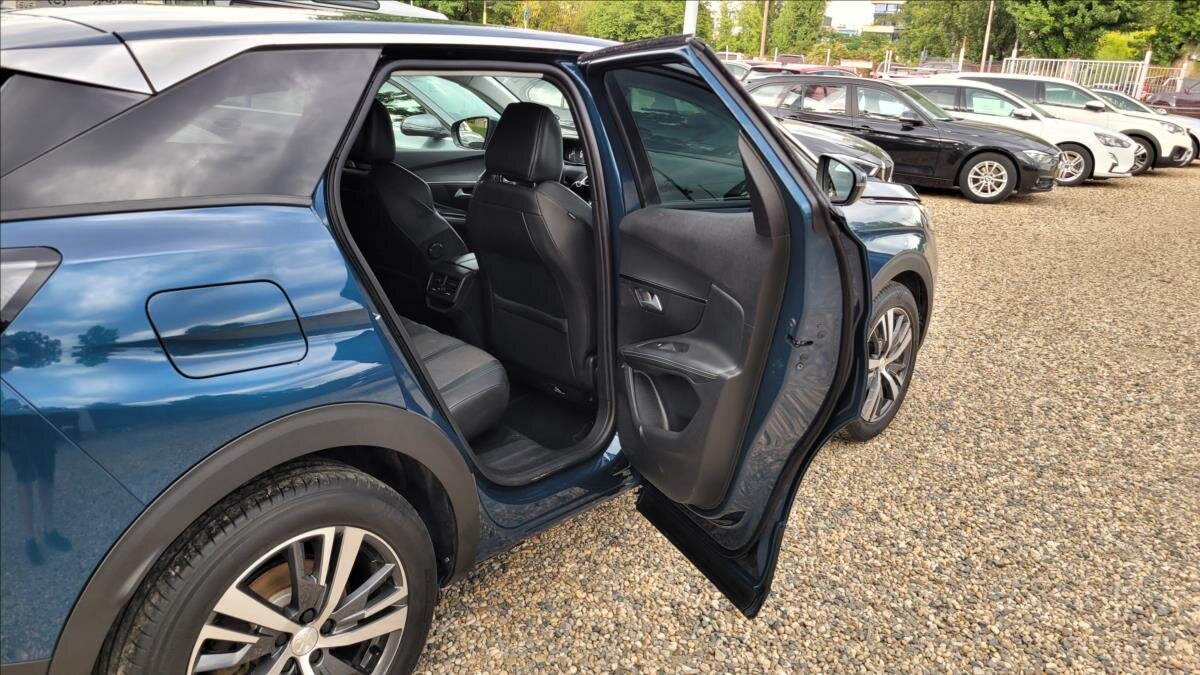 Peugeot 3008 SUV / Terénní 1,5 l 96 kw