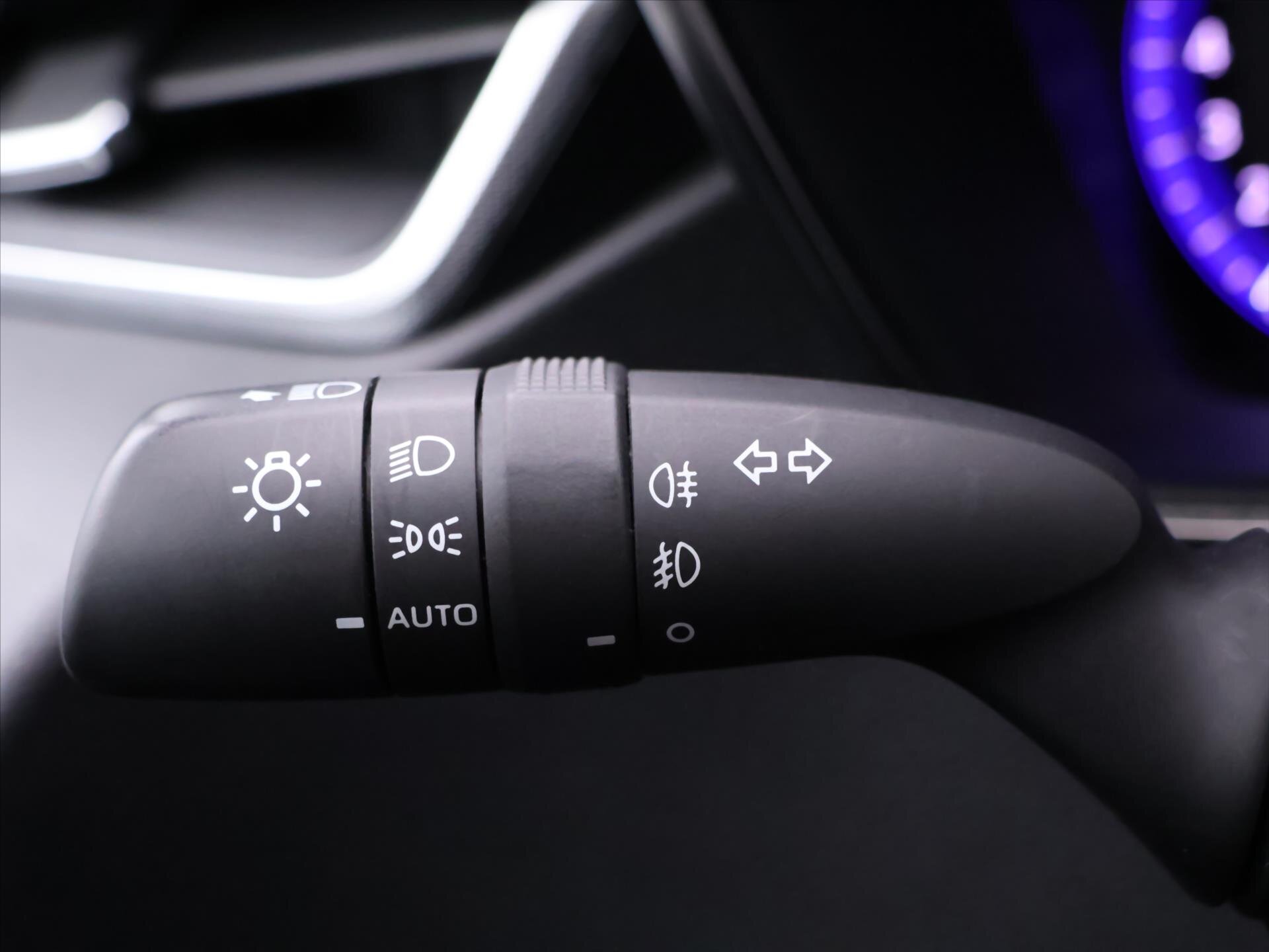 Toyota Corolla Kombi 2,0 l 132 kw