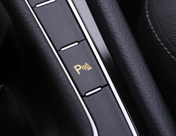 Volkswagen Golf Kombi 1,4 l 92 kw